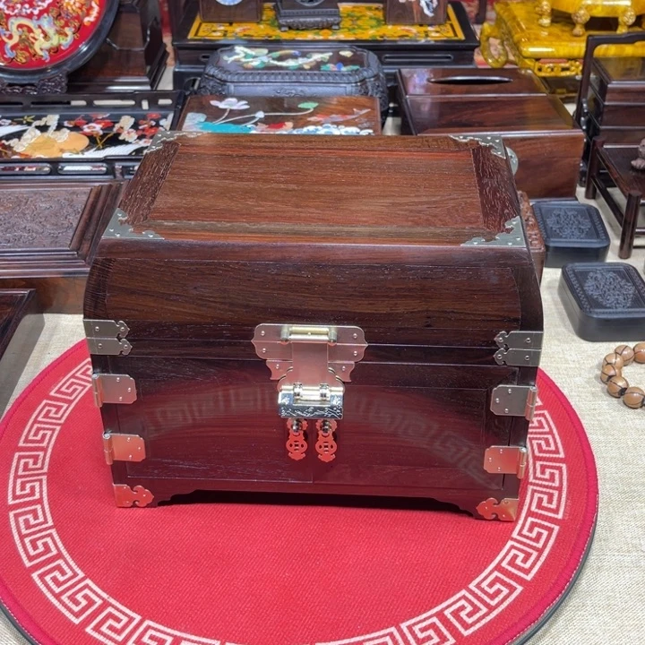 紫檀木类成套家具