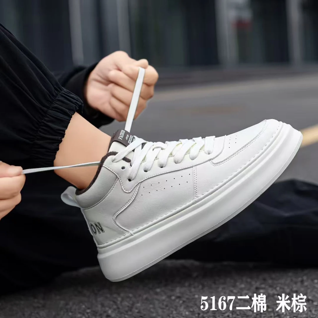 加绒板鞋2025冬季潮鞋高帮男士厚底轻便防滑耐磨二棉学生运动鞋