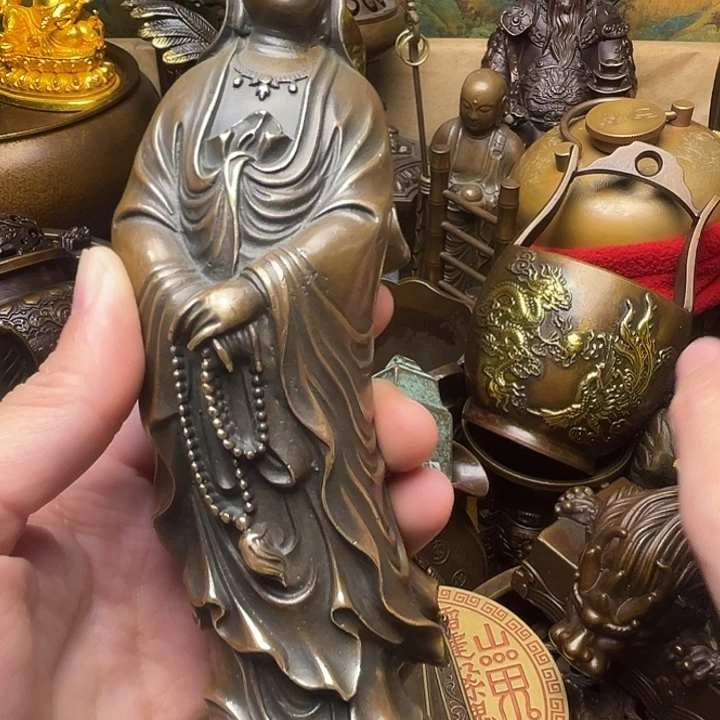 精美铜器批发档口