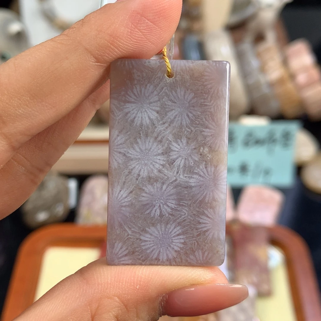 【闪购商品】硅化珊瑚（珊瑚玉）未镶嵌颈饰8号精品吊坠