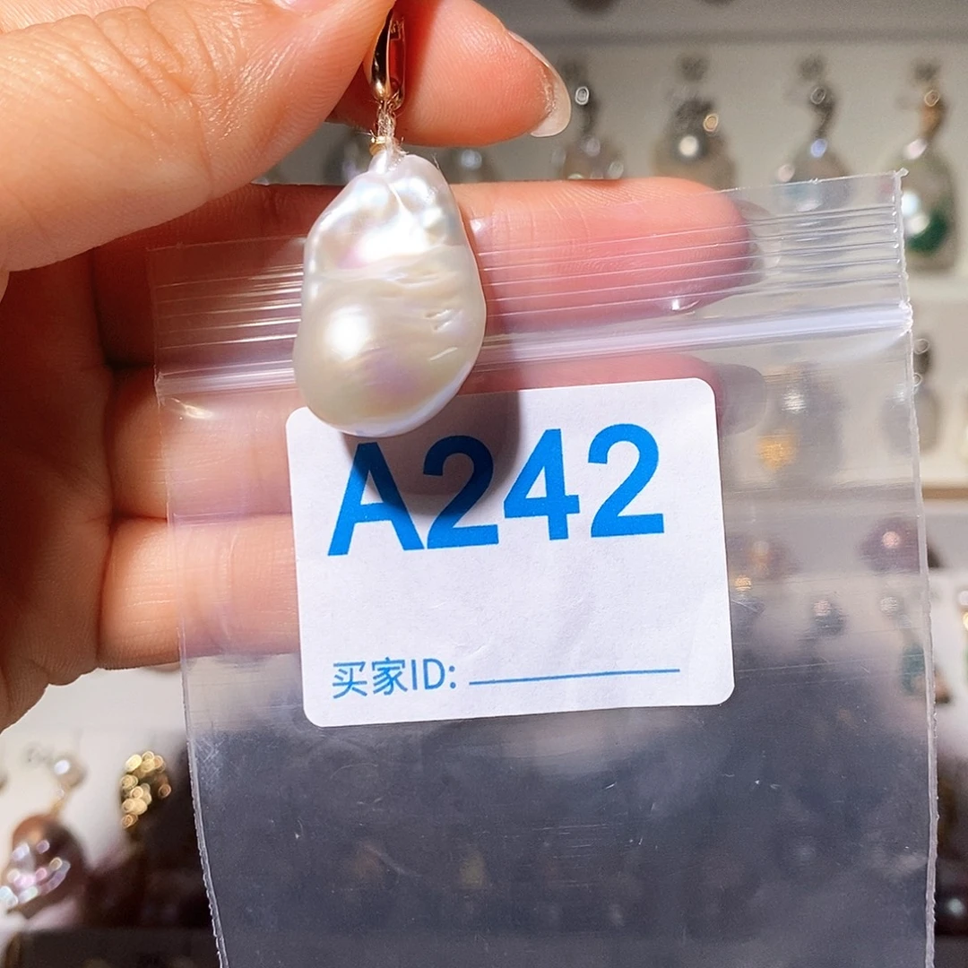 颈饰未镶嵌淡水珍珠