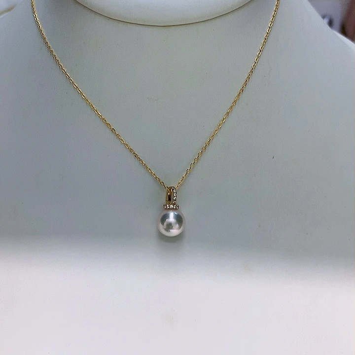 18K金镶嵌吊坠8.5-9海水珍珠