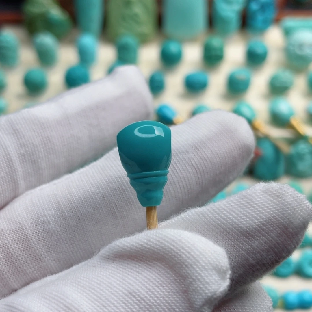 未镶嵌绿松石珠宝奇石