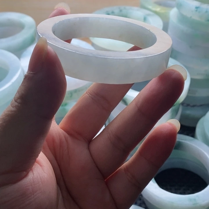 定制翡翠A货未镶嵌