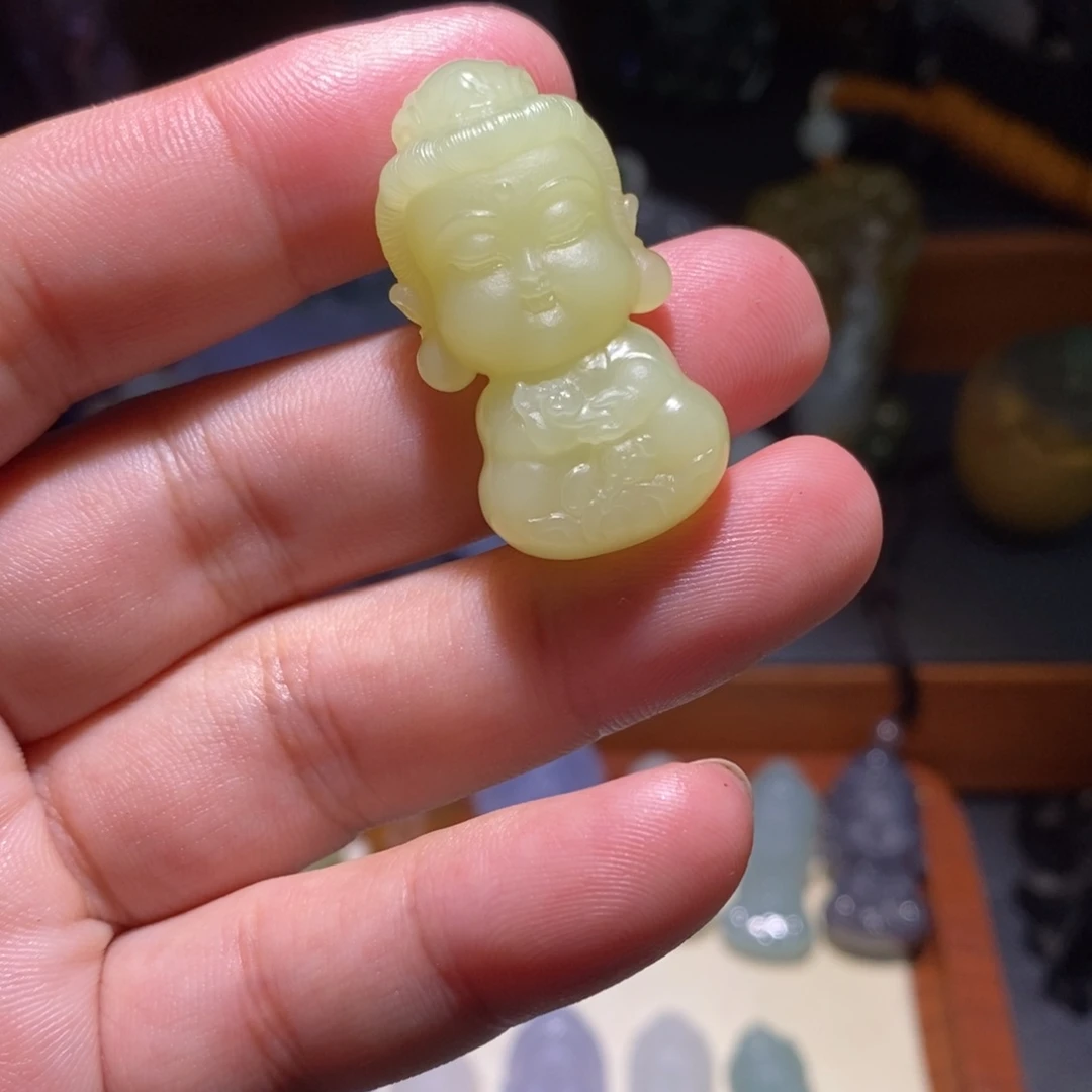 遨***尼颈饰未镶嵌和田玉普贤宝宝