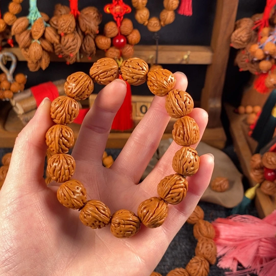 吊坠桃核桃枭手串