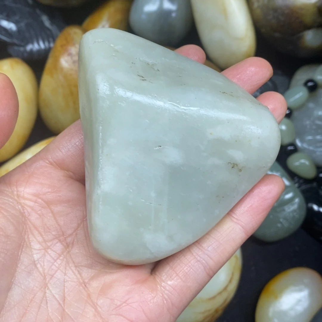 未镶嵌和田玉（糖玉）挂件