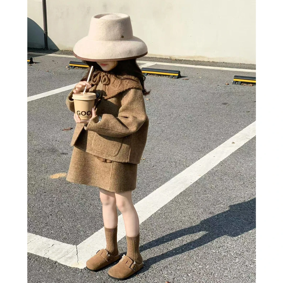 现货）壹妈品质童装韩系高级感棕色羊毛套装2026新款冬季外套短裙