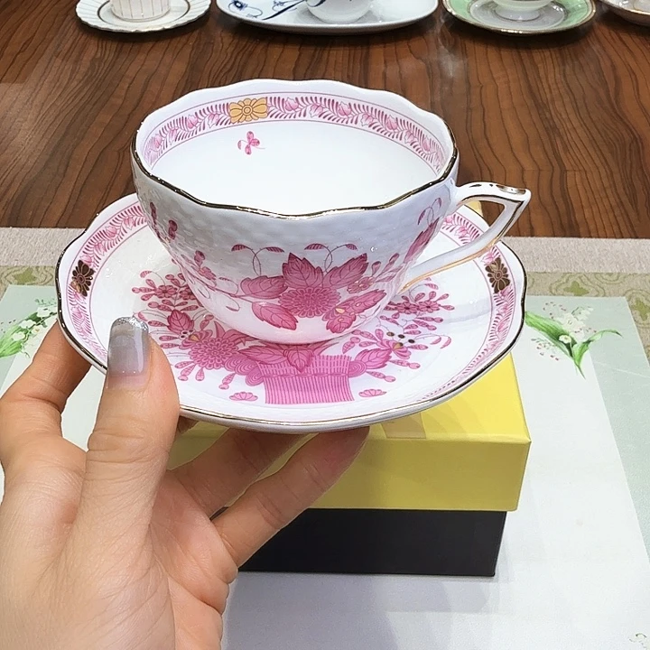 瓷片杯子杯子杯子水杯杯子