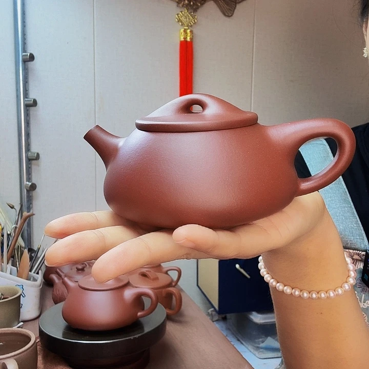 有***我茶壶紫砂石瓢半手微瑕，容量260毫升