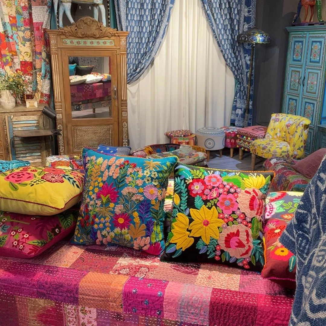 棉45厘米，黑色抱枕，蓝色抱枕各一各