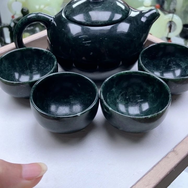 蛇纹石玉壶未镶嵌