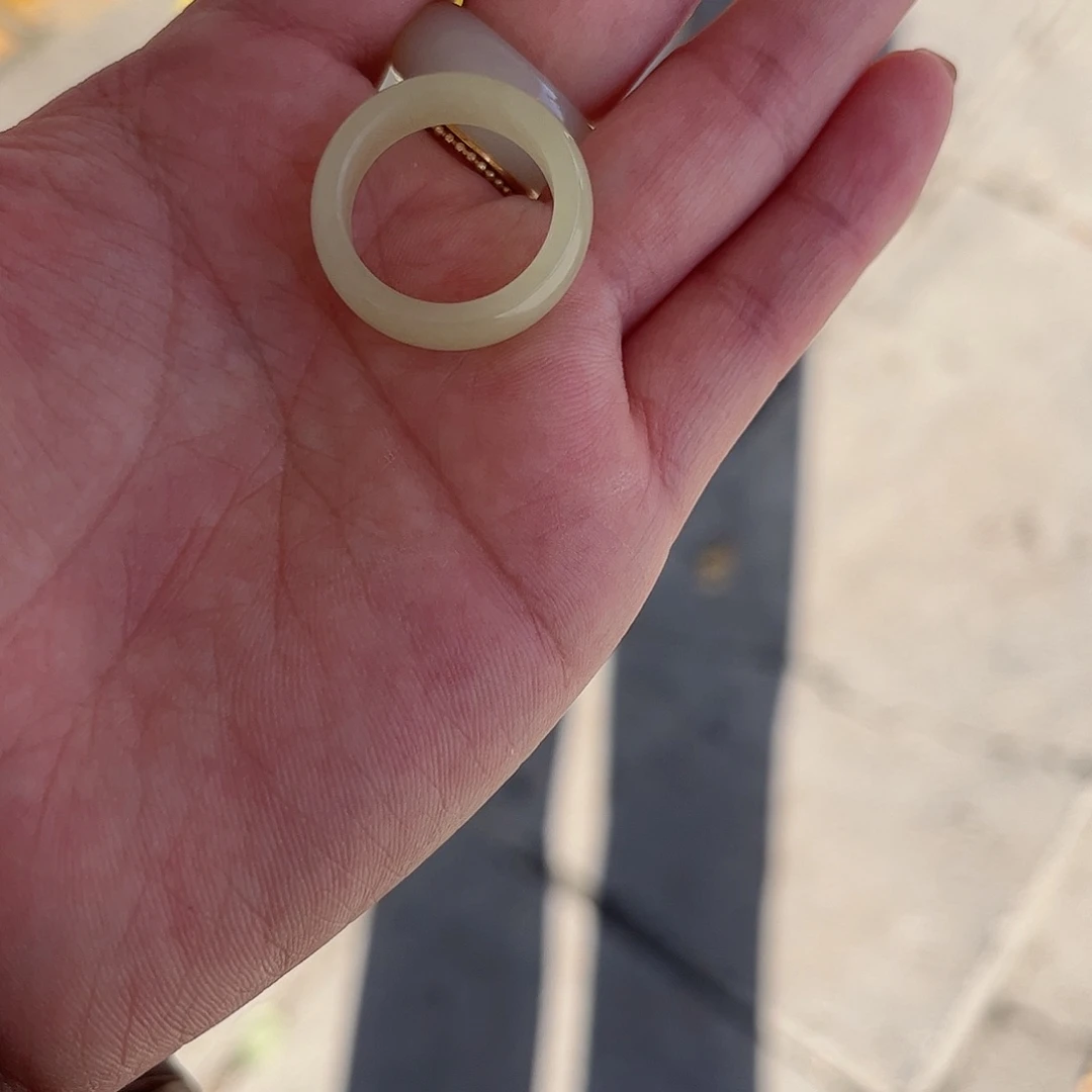 和田玉未镶嵌颈饰买断不退不换