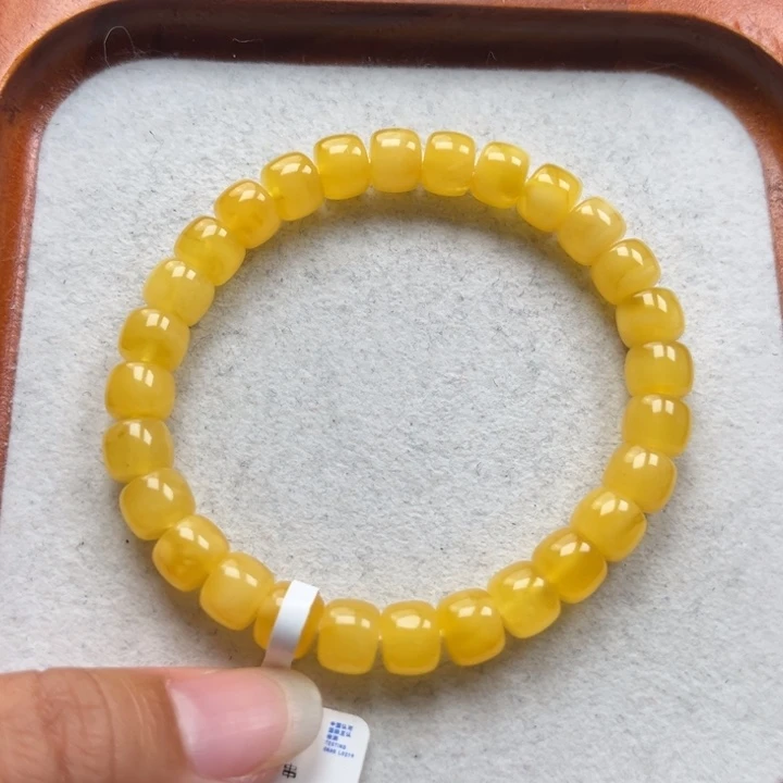 琥珀未镶嵌珠宝奇石M107号8+鸡油红