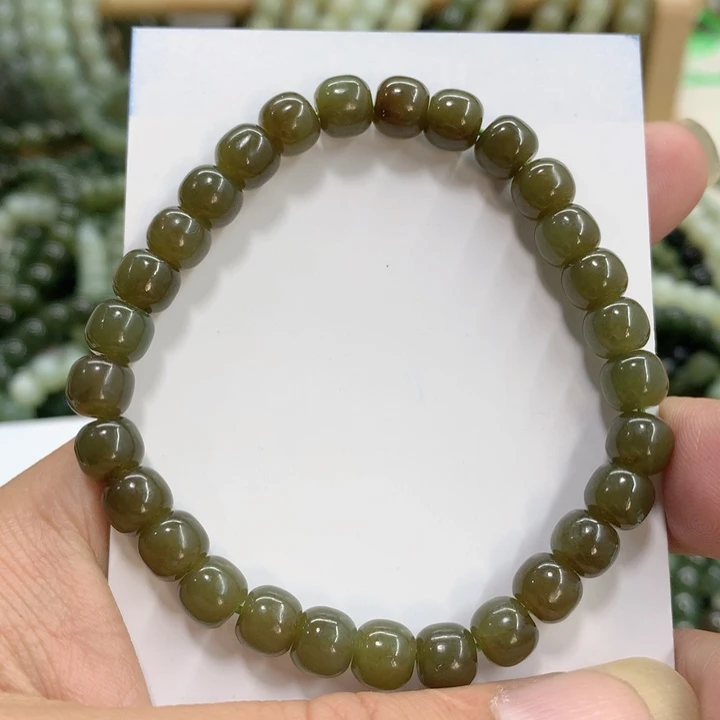 小***儿和田玉未镶嵌珠宝奇石