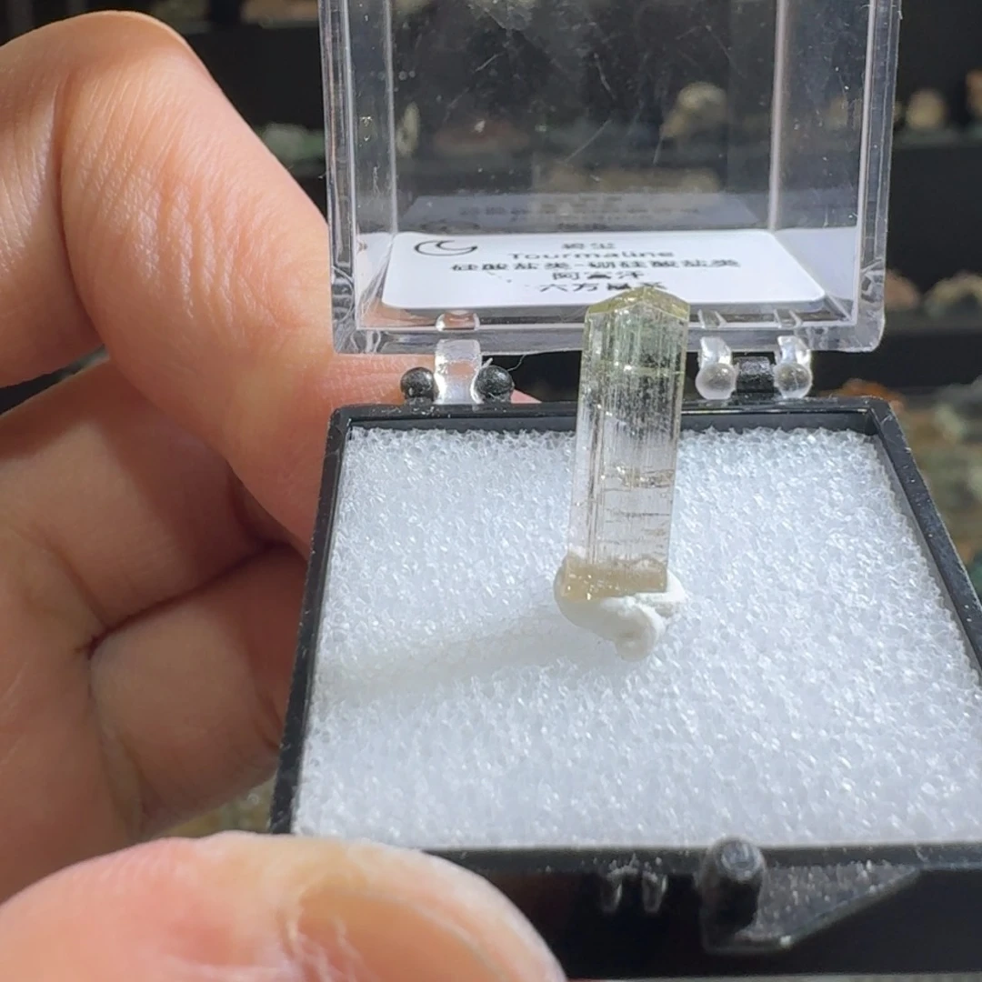 月下珠宝严选矿物