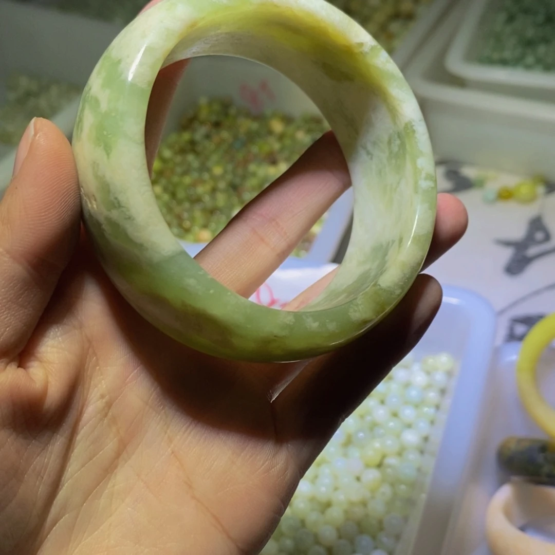 【闪购商品】蛇纹石玉颈饰未镶嵌38