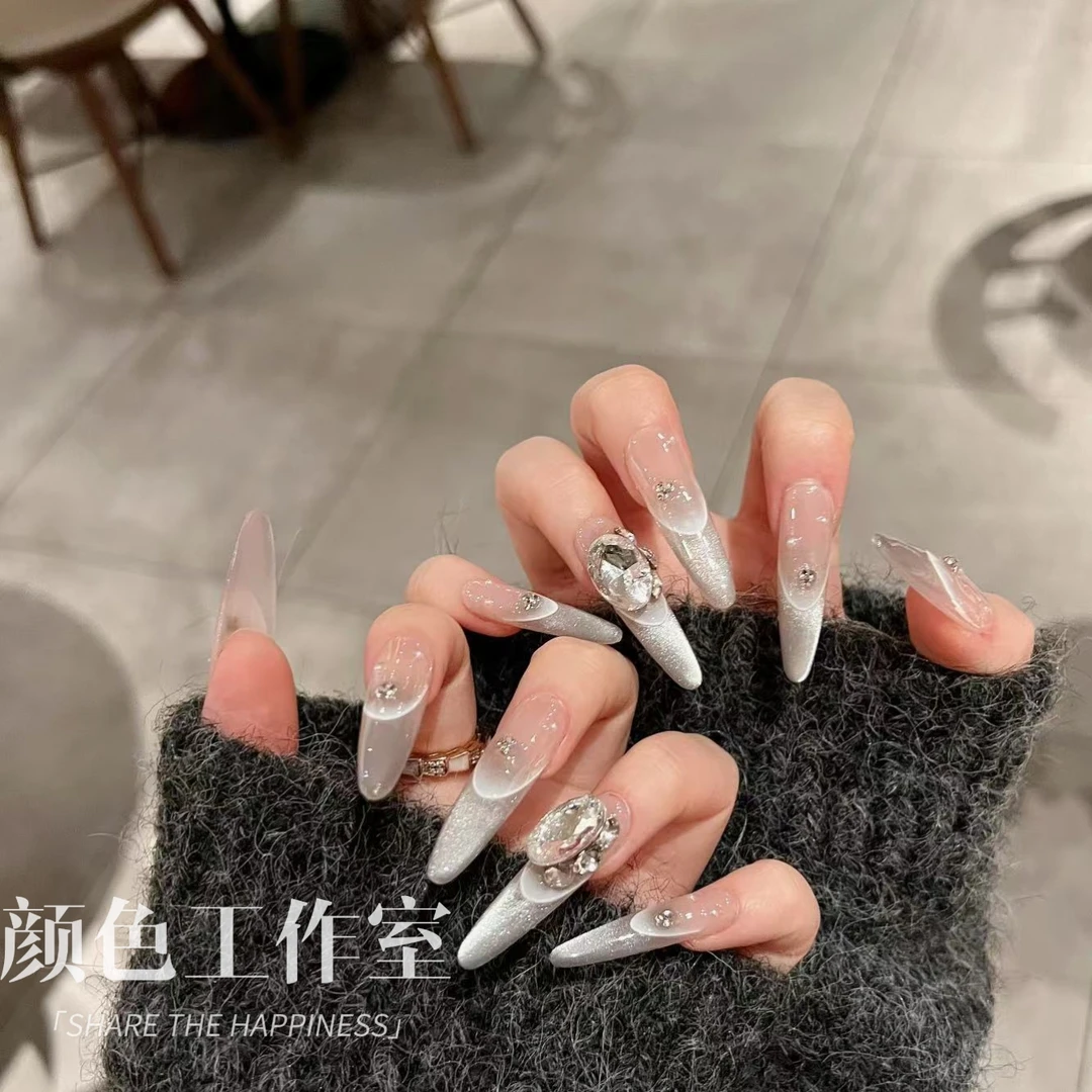 【温柔小灯泡】渐变细边白法式美甲精品K9钻纯手工贴片穿戴甲高级感