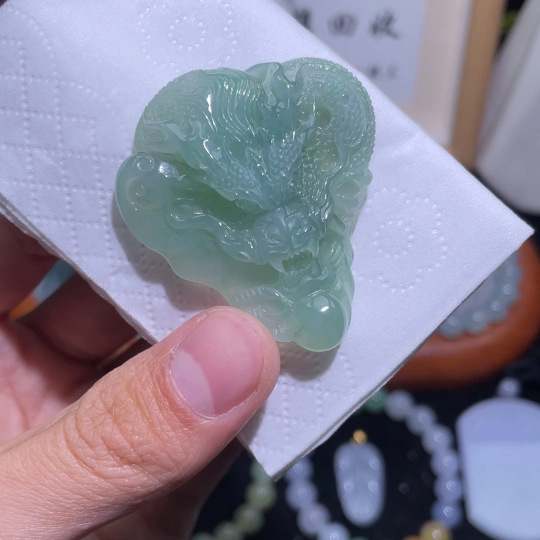 定制翡翠未镶嵌吊坠