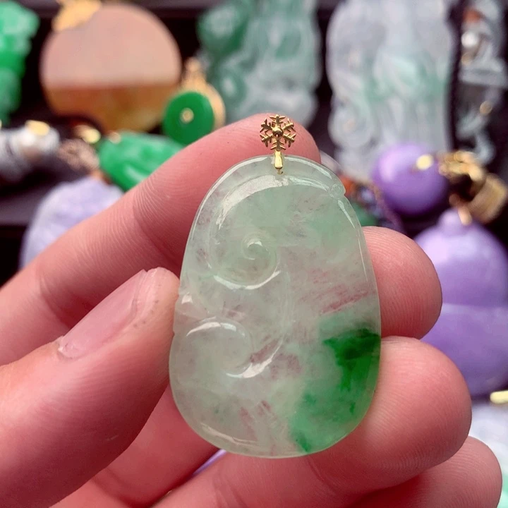 吊坠(不含链)未镶嵌翡翠