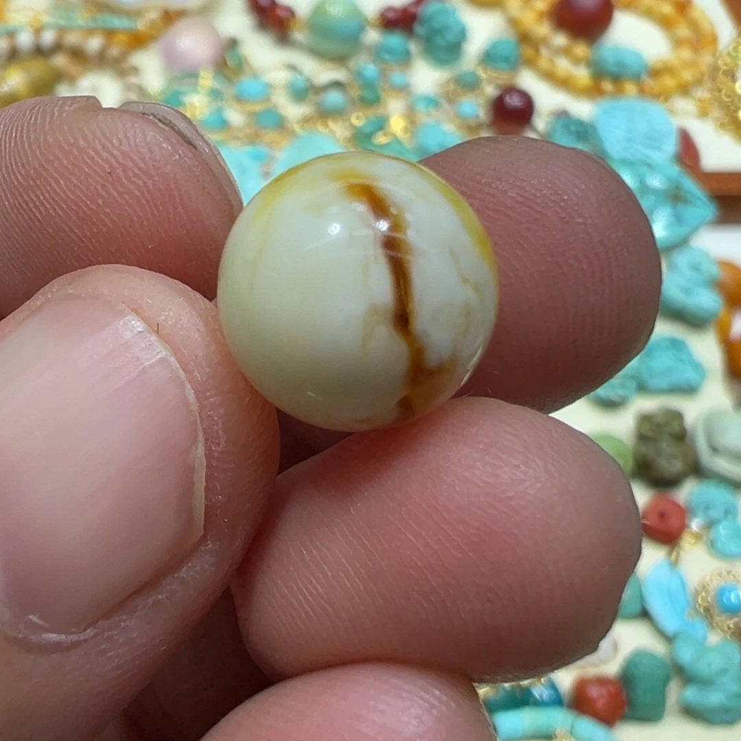 琥珀未镶嵌颈饰尺寸11