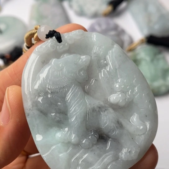 翡翠未镶嵌挂件翡翠