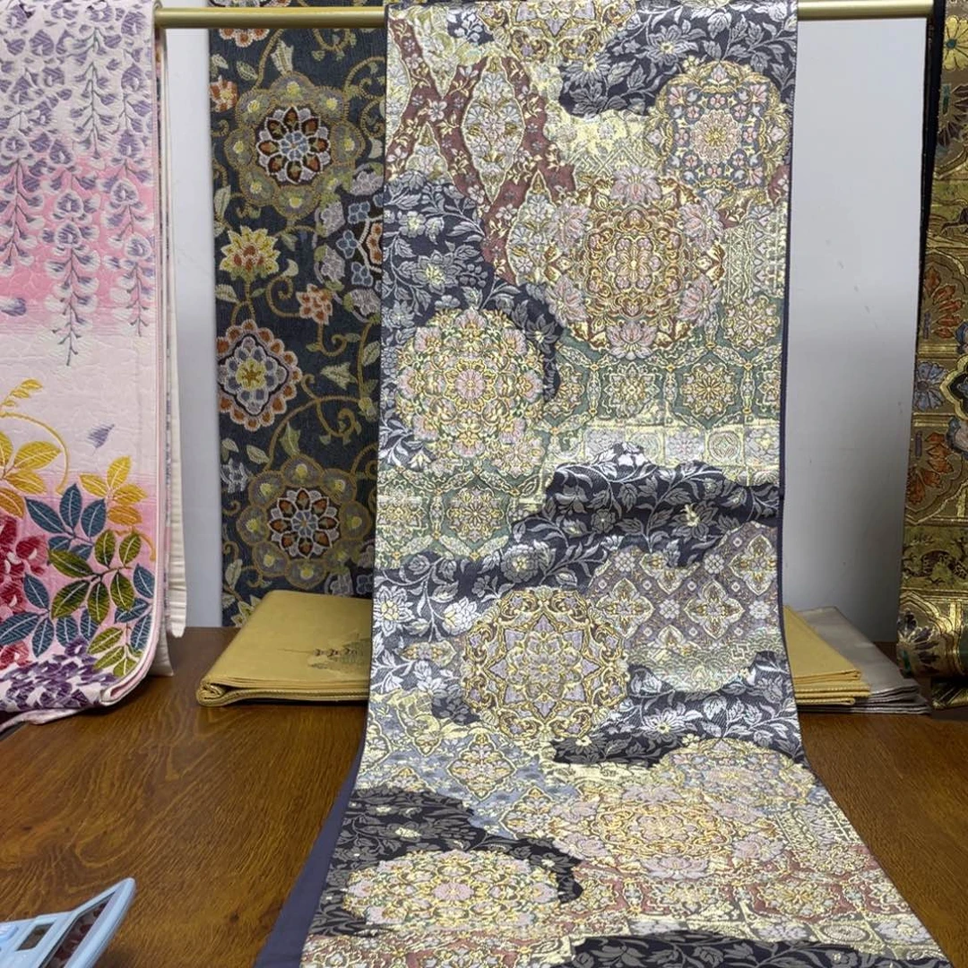 织绣织锦工艺轻微