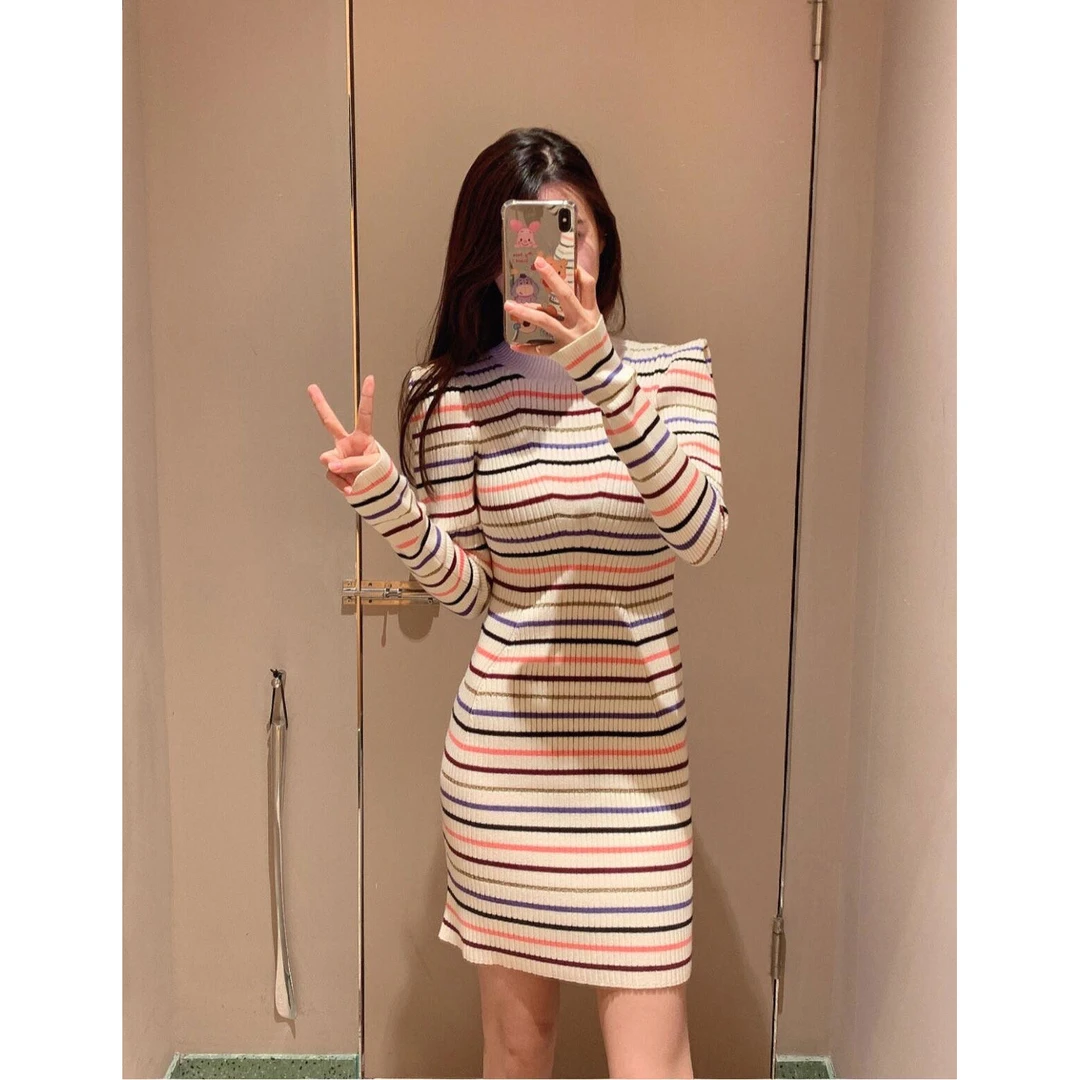 美子酱 日系气质优雅耸肩条纹半高领紧身迷你针织连衣裙 S5053-2