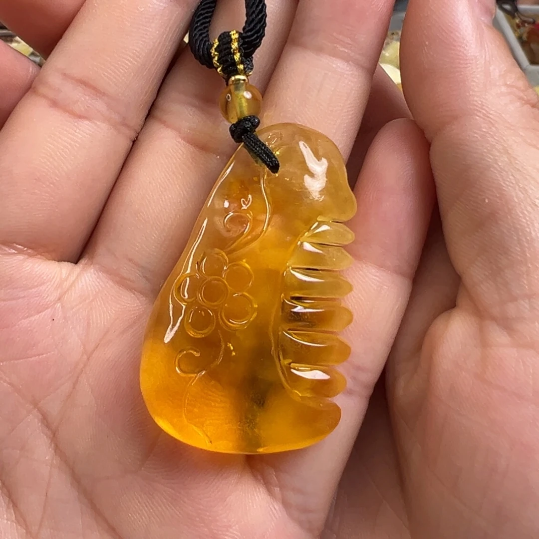裸石琥珀未镶嵌琥珀