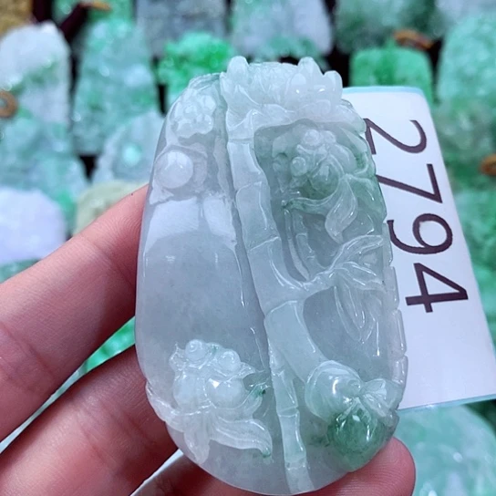 翡翠未镶嵌吊坠(不含链)
