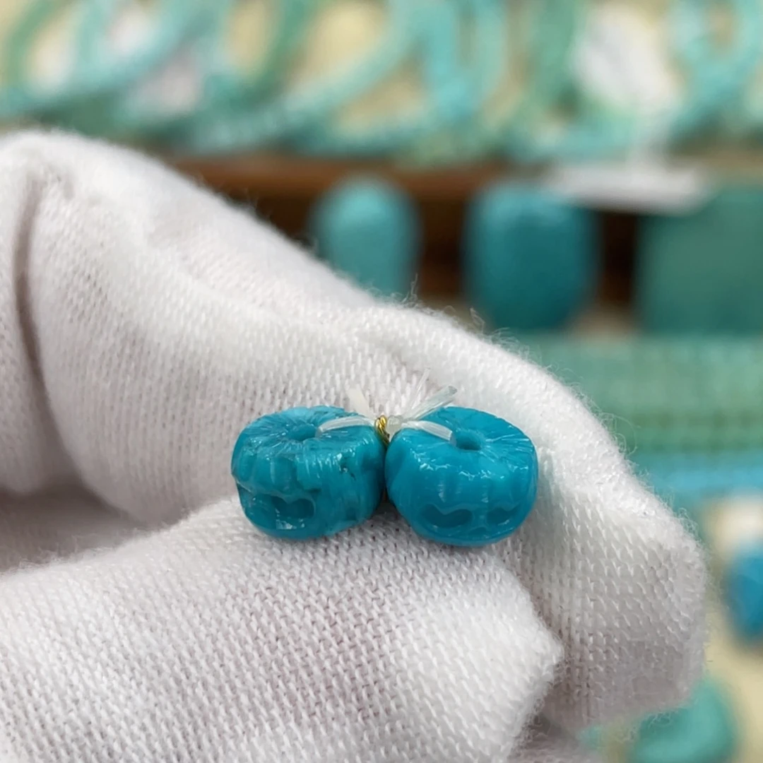 绿松石未镶嵌挂件