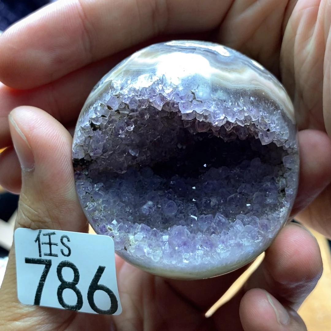 未镶嵌水晶大型摆件（非配饰）