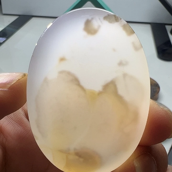 未镶嵌玛瑙/玉髓珠宝奇石