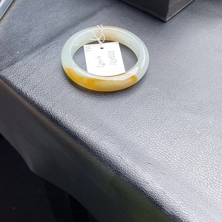 翡翠手镯未镶嵌53圈口