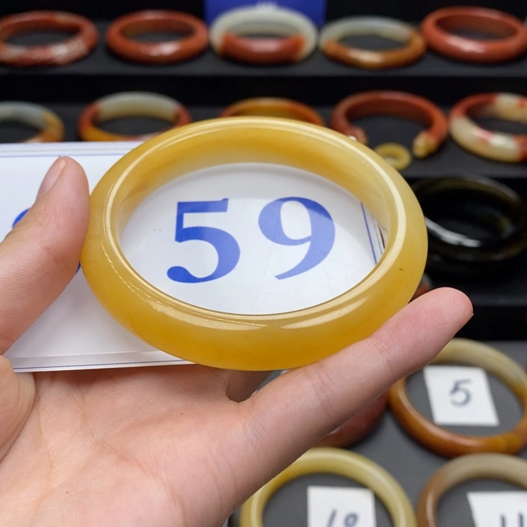 石英质玉（黄龙玉）手镯未镶嵌