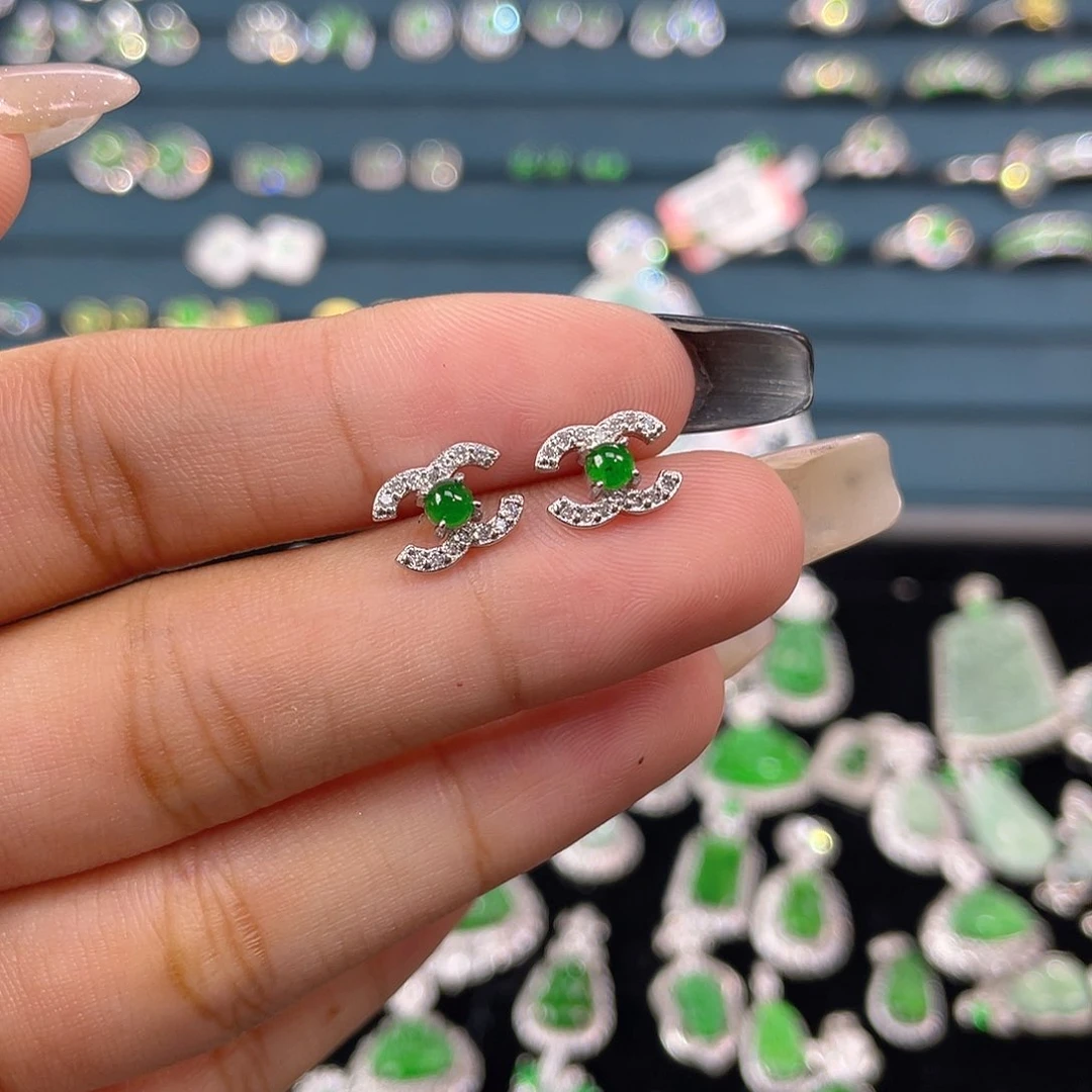 未镶嵌翡翠耳饰耳钉