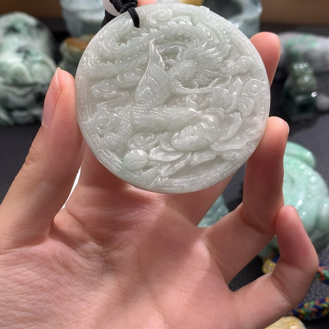 吊坠(不含链)未镶嵌翡翠