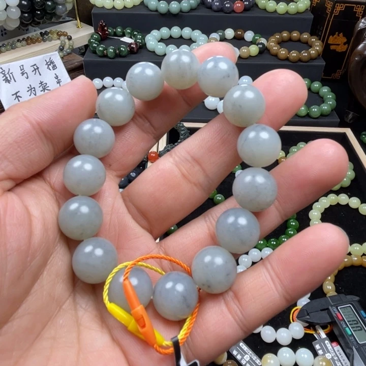 和田玉手串未镶嵌