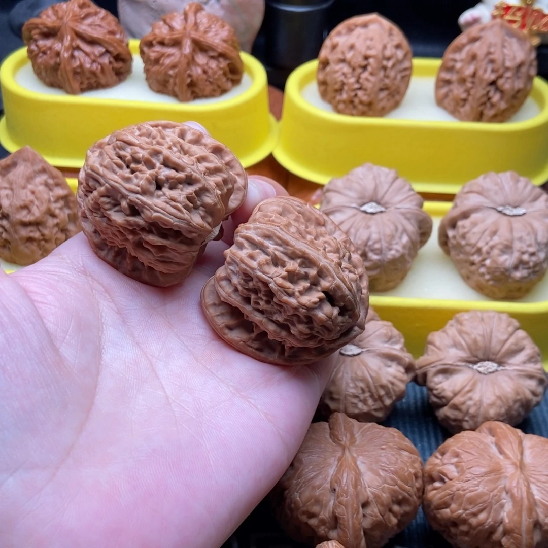 吊坠文玩核桃全品三角白