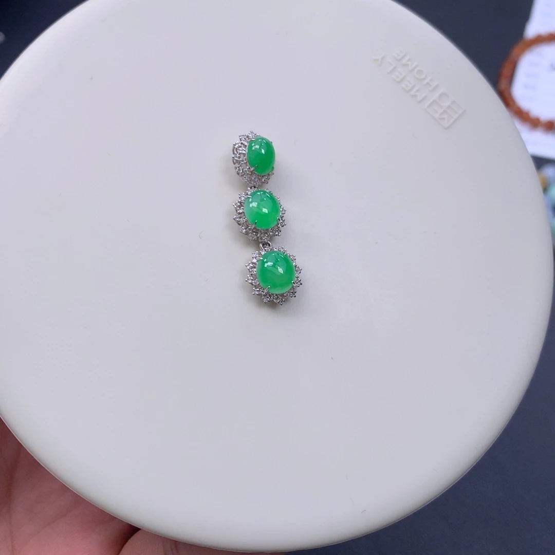 翡翠18K金镶嵌颈饰48小时鉴赏期退货不扣服务费