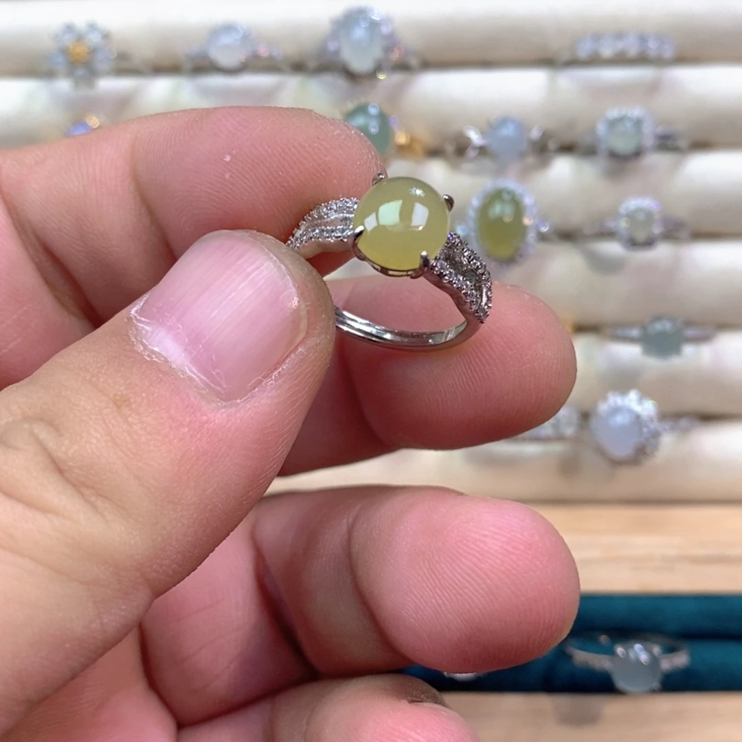 翡翠未镶嵌戒指翡翠