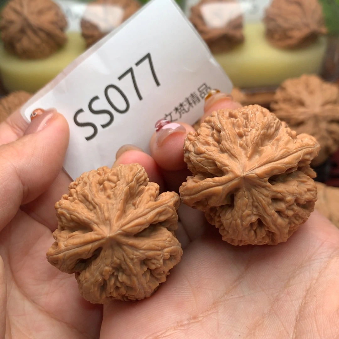 文玩核桃把件全品粗筋39