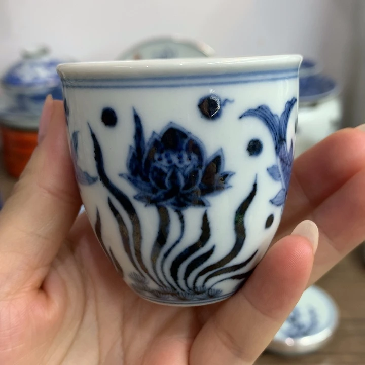 壶承现代纯手工手绘的主人杯