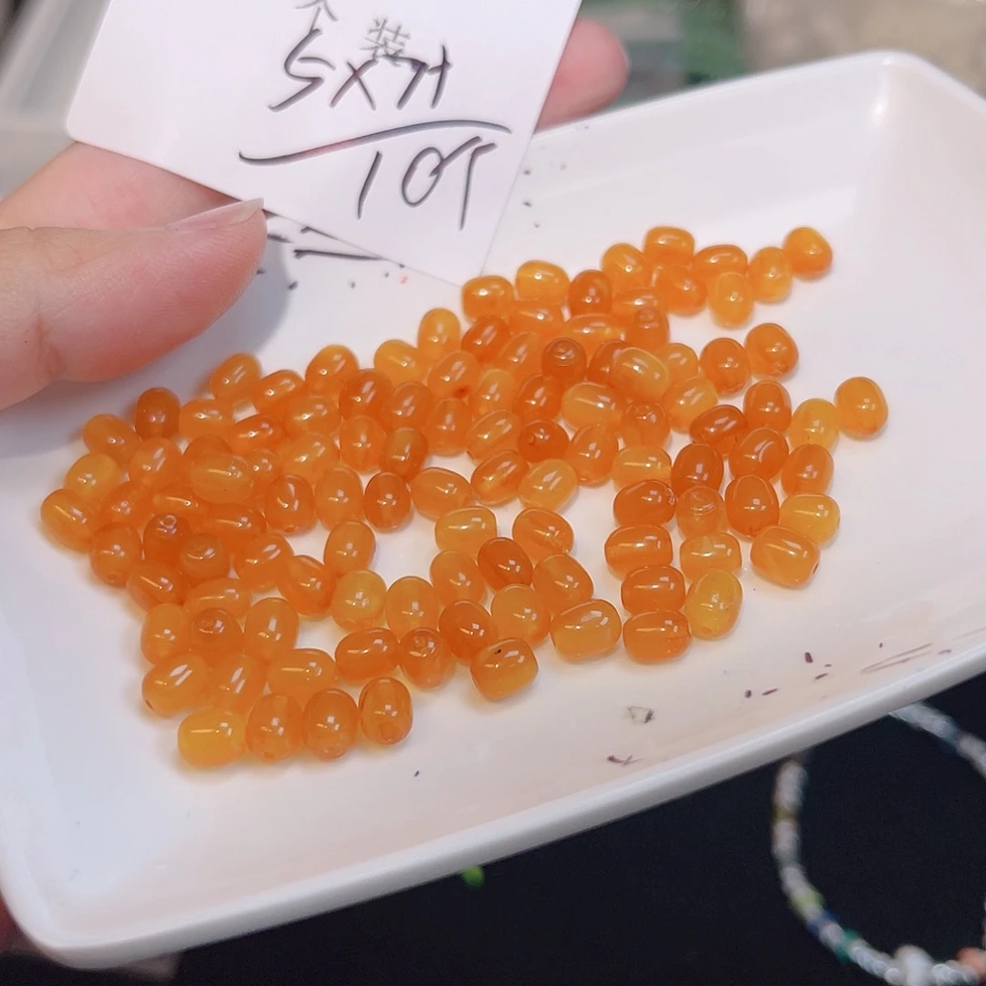 未镶嵌珠宝半成品水晶67 。