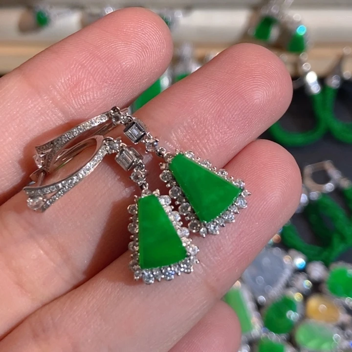 翡翠18K金镶嵌耳饰天然缅甸A货翡翠