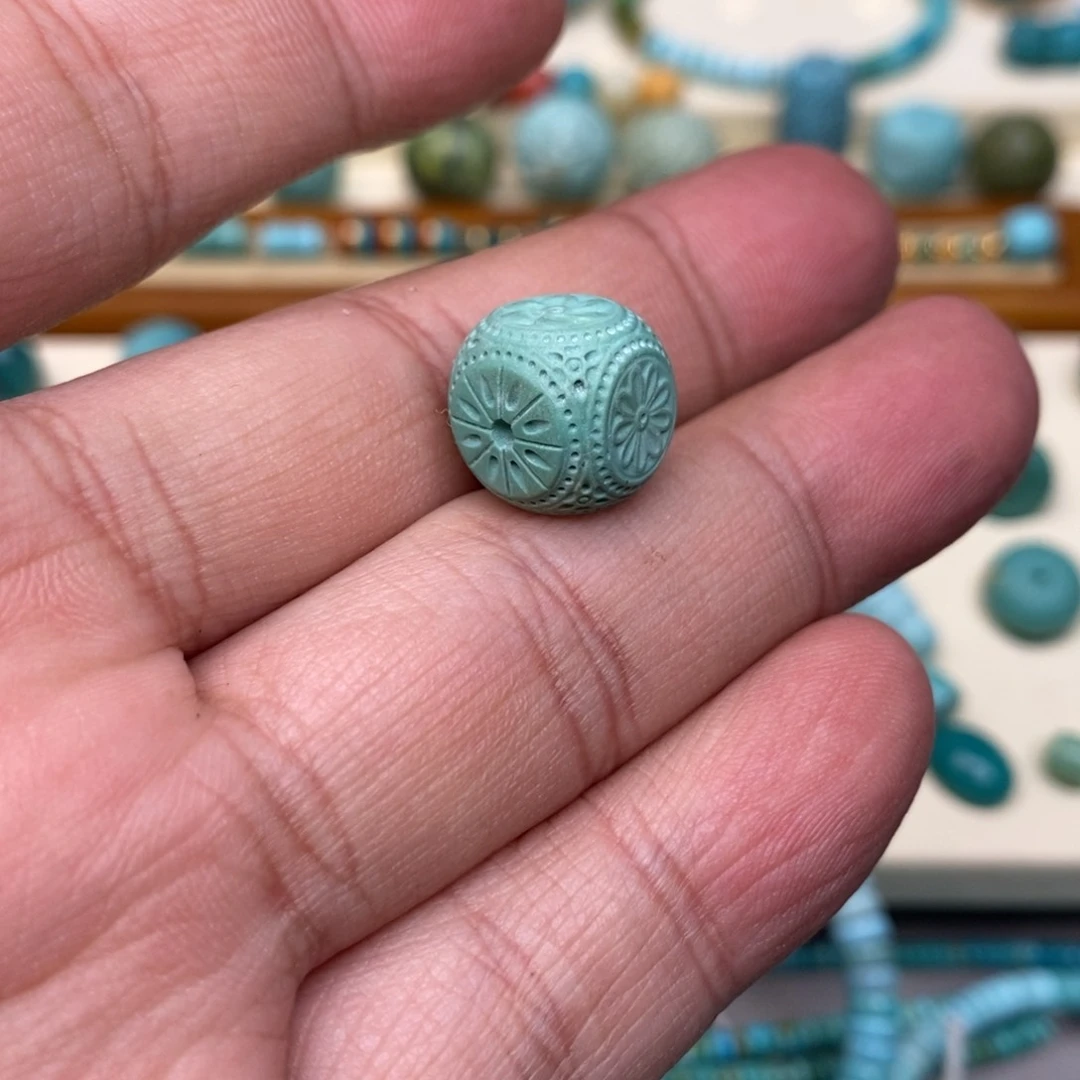 绿松石配饰未镶嵌物****分配饰