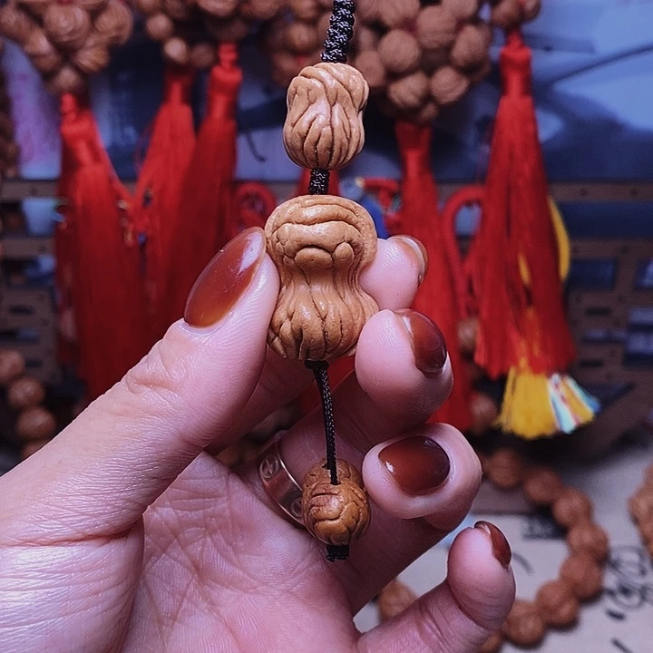 桃核吊坠龙纹桃枭
