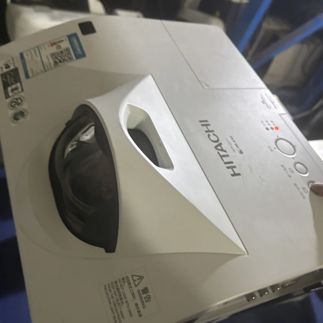 二手 日立短焦投影仪  运费自理