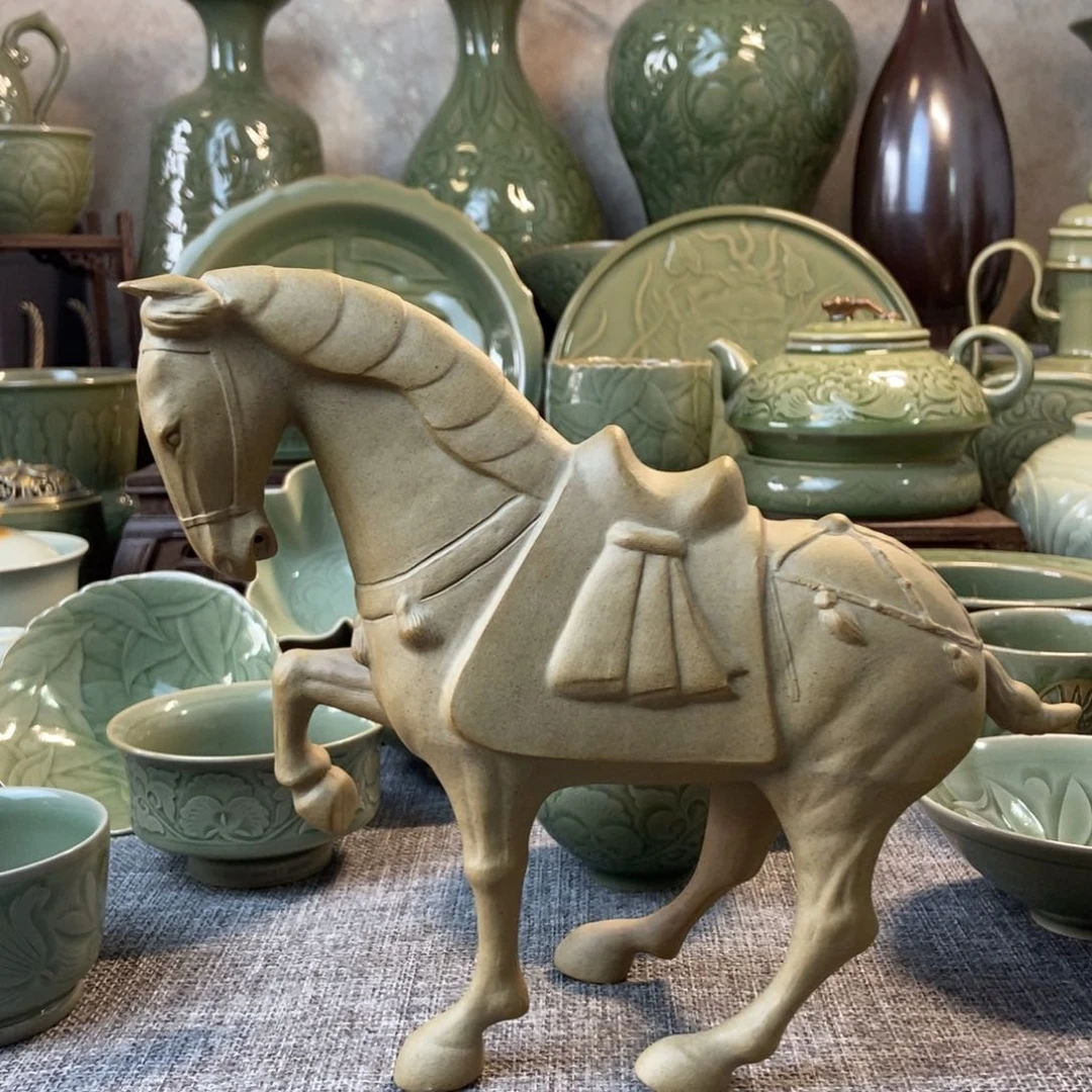 耀州窑福利款摆件马
