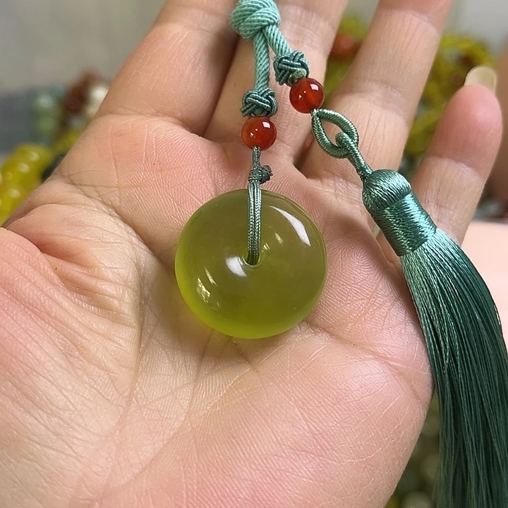 合金蛇纹石玉颈饰